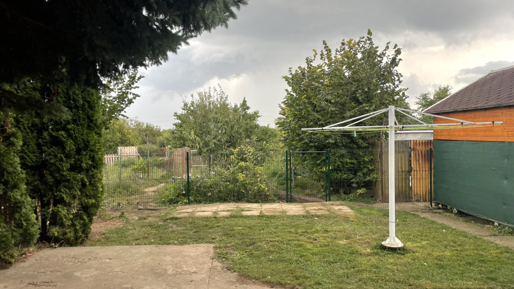 Predaj 4 izbového rod. domu  Zavar vo vyhľadávanej lokalite.