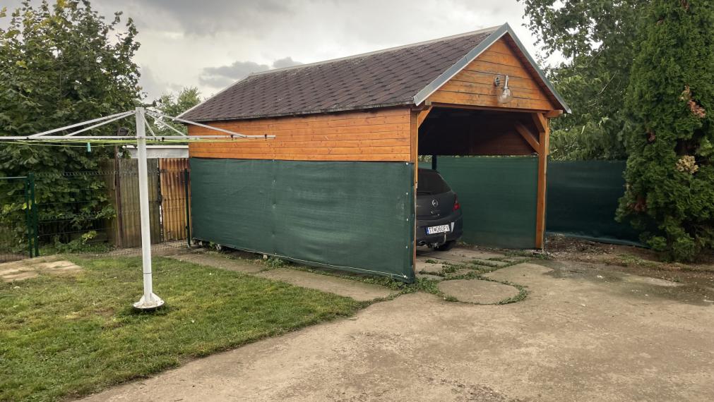 Predaj 4 izbového rod. domu  Zavar vo vyhľadávanej lokalite.