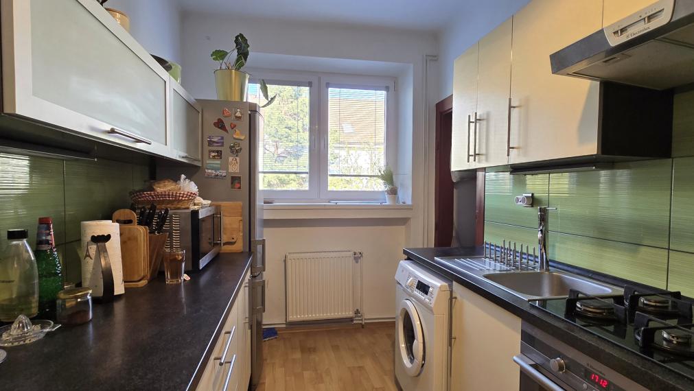 3izbový tehlový byt v centre Pk, v zeleni, vlastné kúrenie