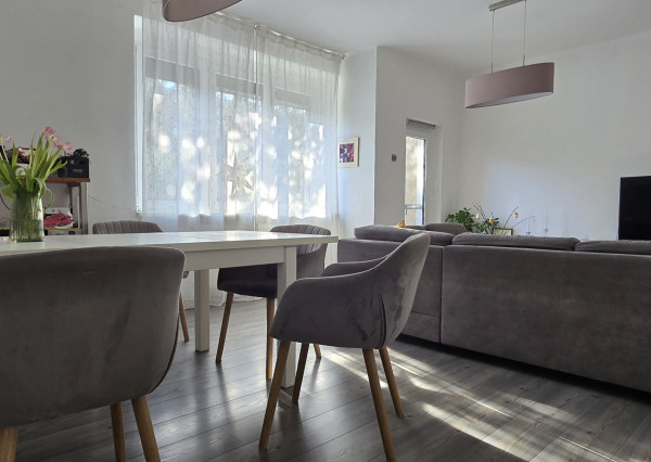 3izbový tehlový byt v centre Pk, v zeleni, vlastné kúrenie